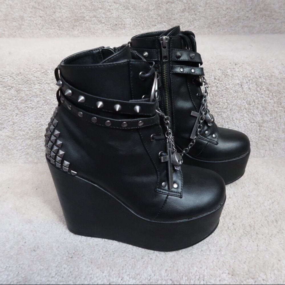 DEMONIA PLATFORMS - Picture 3 of 4